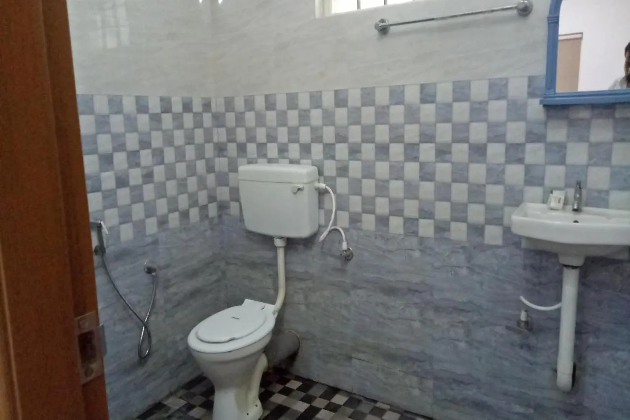 Oyo 23503 Golden Valley Residency Athirappilly