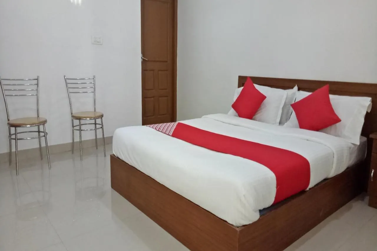 فندق Oyo 23503 Golden Valley Residency Athirappilly