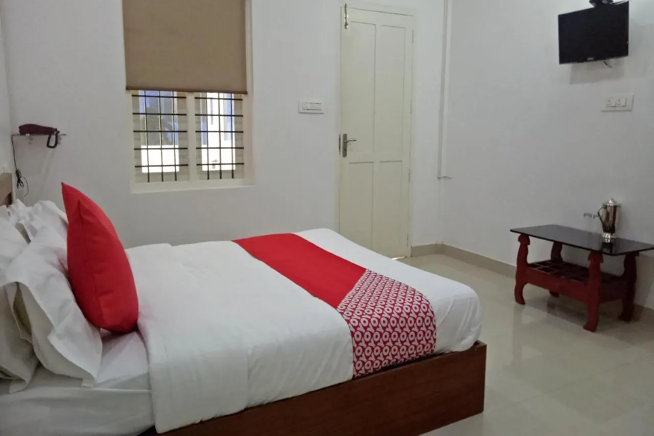 Oyo 23503 Golden Valley Residency Athirappilly