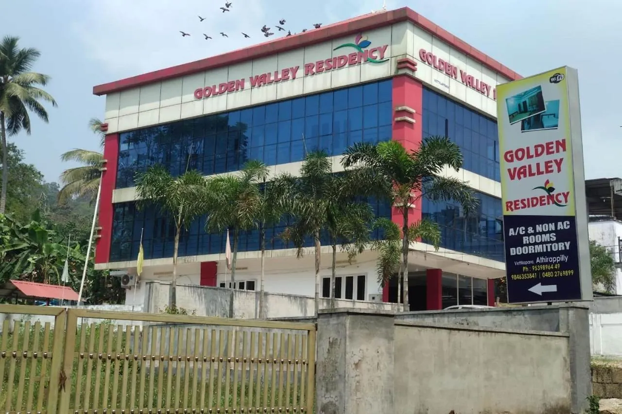 فندق Oyo 23503 Golden Valley Residency Athirappilly